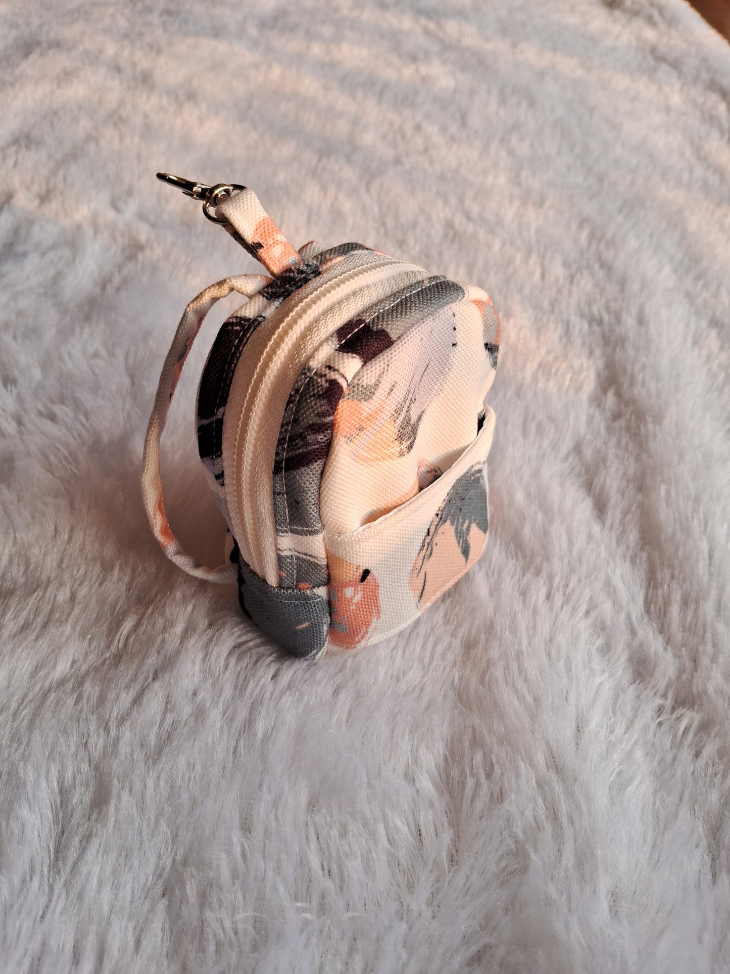 Mini backpack pouch