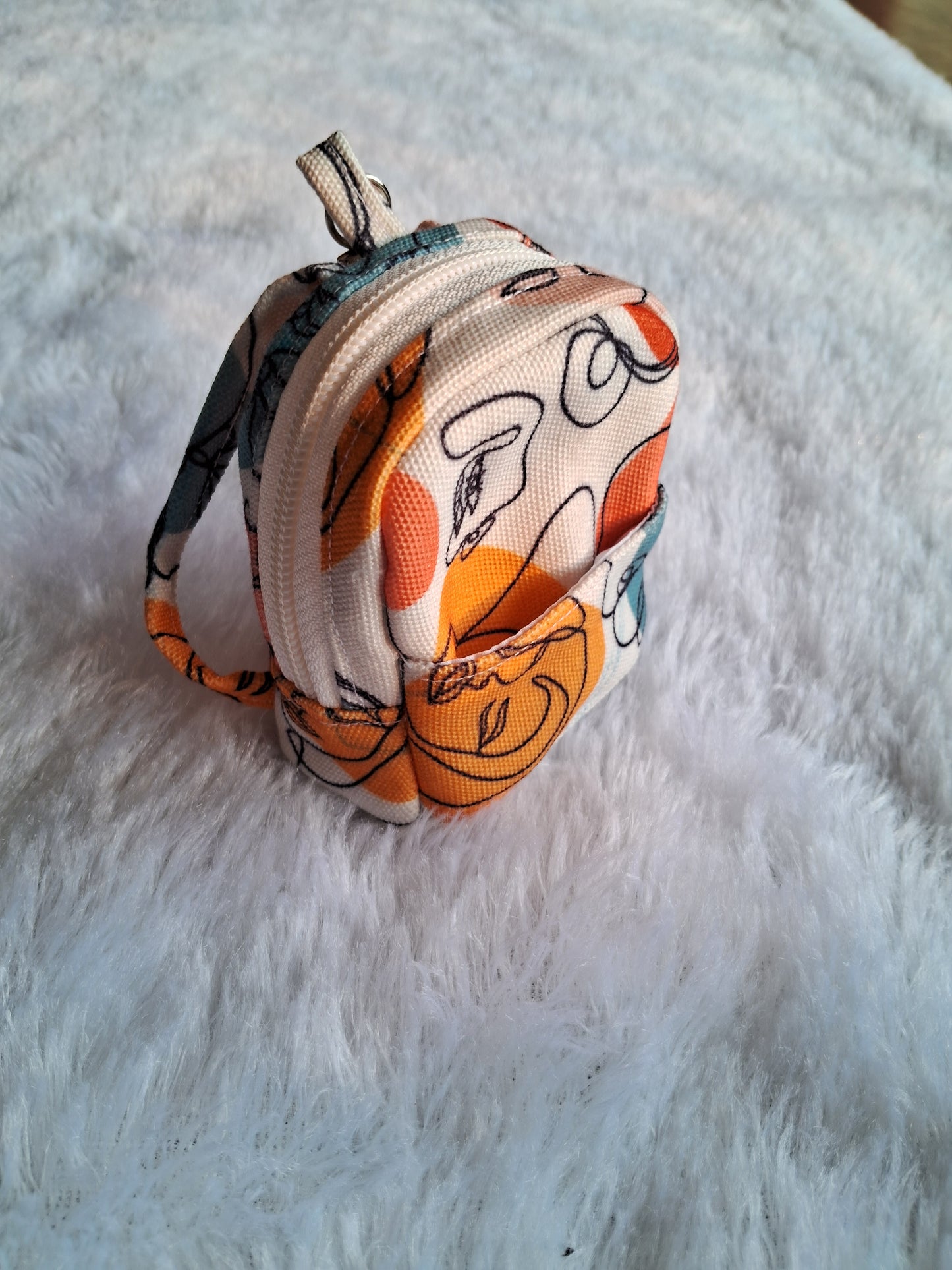 Mini backpack pouch