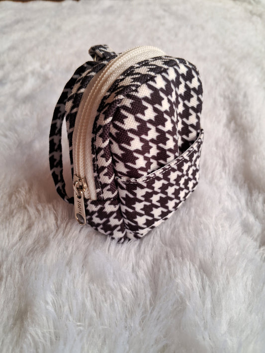 Mini backpack pouch