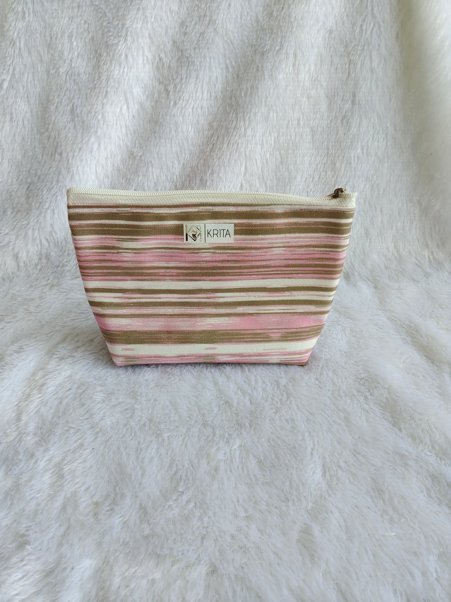 Compact carry all pouch