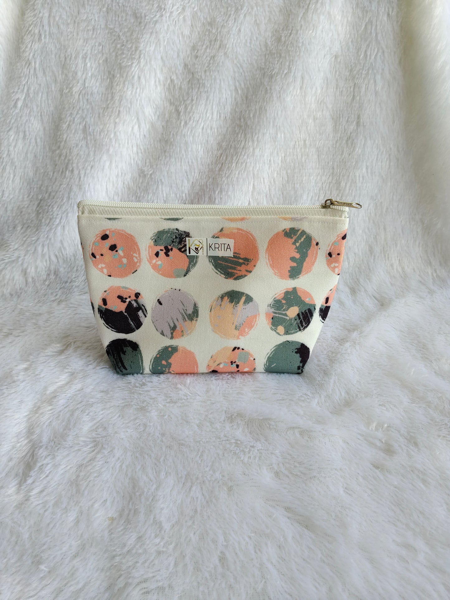 Compact caryy all pouch
